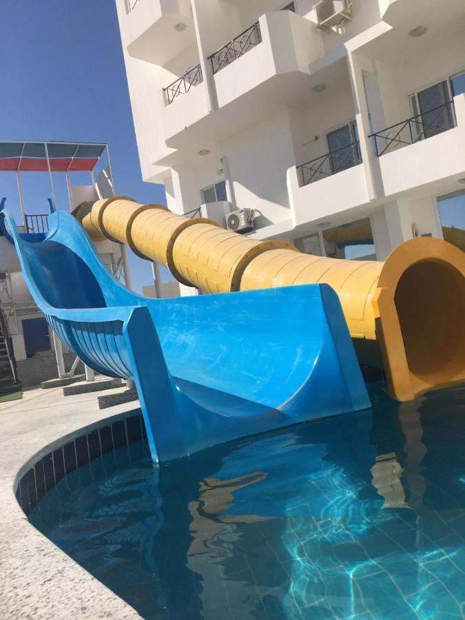 Apartment Dolcezza Near The Sea Redsealine 洪加達 外观 照片